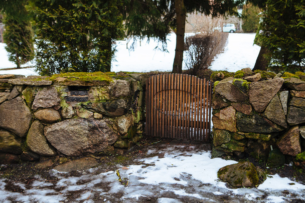 Villaggio medievale svedese Kallavere in inverno
 - Foto, immagini