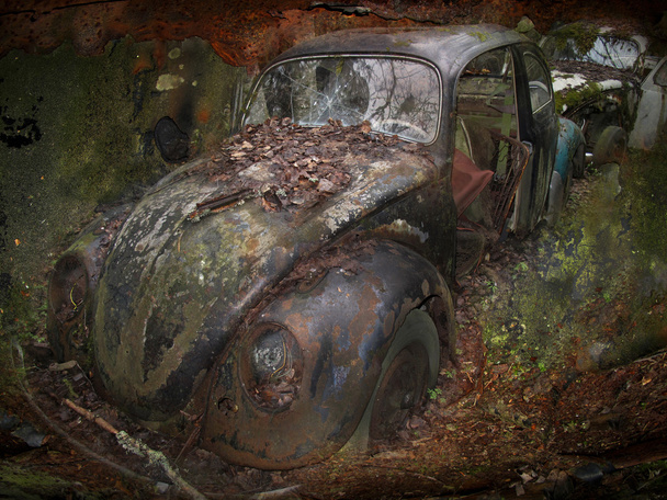 Velho automóvel sucateado
 - Foto, Imagem