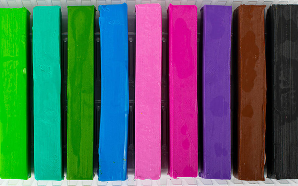 Plasticine textuur achtergrond, Rainbow modellering Clay Pieces, Creativiteit Modellering Materiaal, Klei Dough, Plasticine Top View - Foto, afbeelding