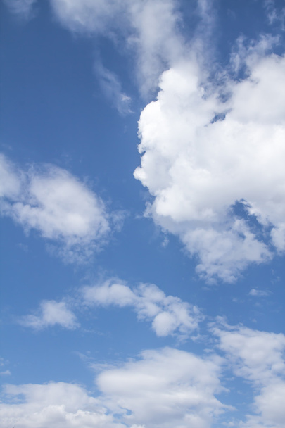 sininen taivas pilvien kanssa - Valokuva, kuva