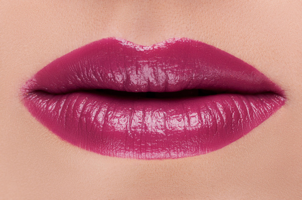 Elegantes labios rojos
 - Foto, imagen