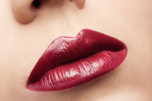Elegante labbra rosse
 - Foto, immagini