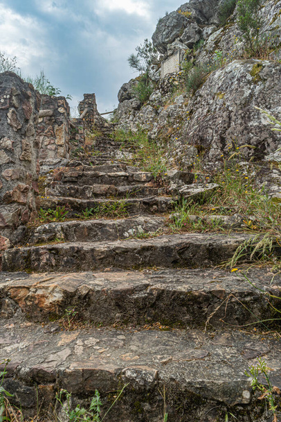 Stairway to the Penedo do Castro viewpoint, Penacova, Portugal - Foto, Bild