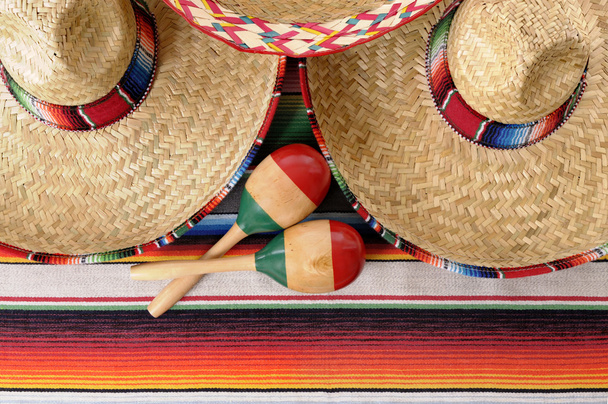 Mexicaanse sombreros en maracas - Foto, afbeelding
