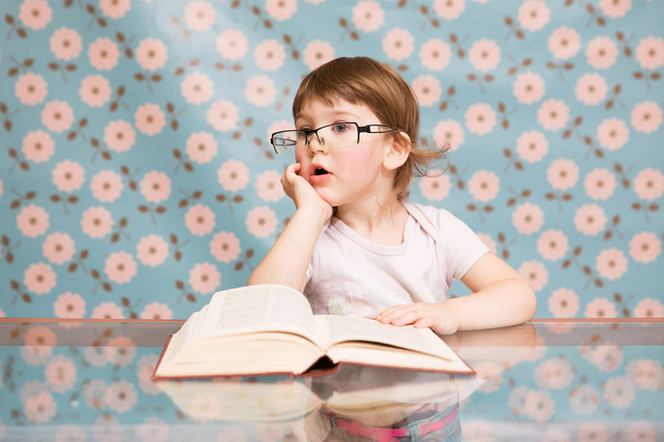 enfant, livre, lunettes
 - Photo, image