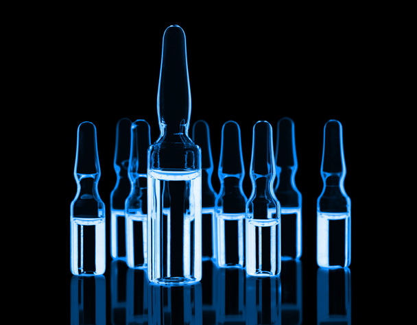Ampollas médicas
 - Foto, Imagen