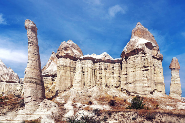 Vílí komíny v údolí lásky. Cappadocia, Turecko - Fotografie, Obrázek