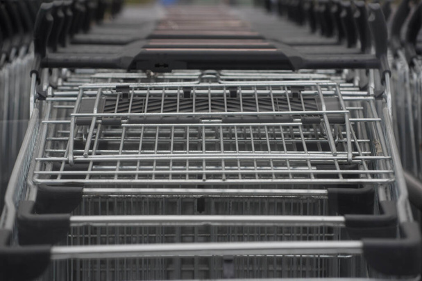 a shopping cart for shopping and consumption in the store - Fotografie, Obrázek