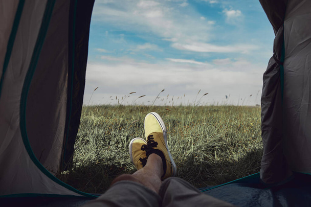 Godersi il campeggio nella natura, punto di vista personale. - Foto, immagini
