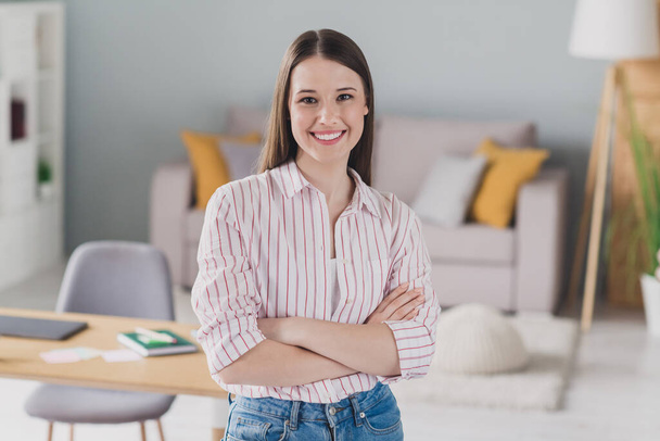 Photo portrait of pretty young girl crossed arms successful dressed stylish smart casual outfit interior modern furniture loft room office. - Φωτογραφία, εικόνα