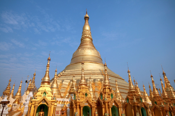 Shwedagon pagoda a Yangon, Birmania (Myanmar)) - Foto, immagini