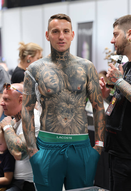 Krakow, Poland -  June 11, 2022: Unidentified  participant at 15th Tattoofest Convention in Cracow. One of the most prestigious tattoo festivals.  - Zdjęcie, obraz