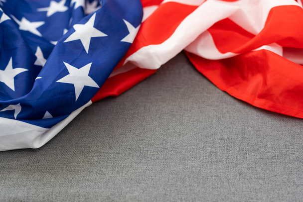 Kauniisti vilkuttava tähti ja raidallinen Amerikan lippu. Laadukas kuva - Valokuva, kuva