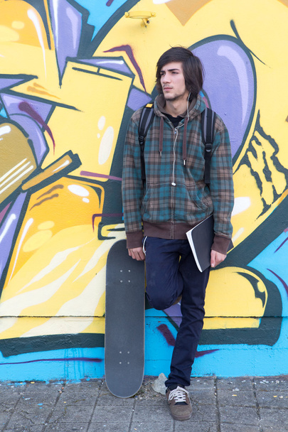 mladík na skate park - Fotografie, Obrázek