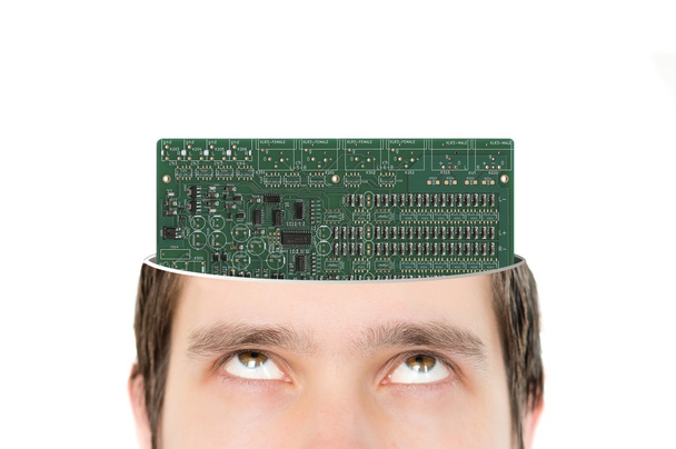 Ηλεκτρονικό κύκλωμα μέσα στο κεφάλι, αντί για εγκέφαλο - Φωτογραφία, εικόνα
