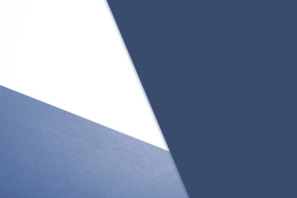 abstract geometrische blauwe papieren achtergrond. minimaal concept ontwerp voor presentatie, banner, flyer, poster, kaart, cover, social media, technologie, website - Foto, afbeelding