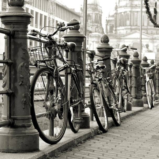 Fahrräder in Berlin - Foto, Bild