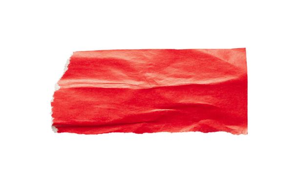 pedazo de lágrima de papel rojo aislado sobre fondo blanco - Foto, Imagen