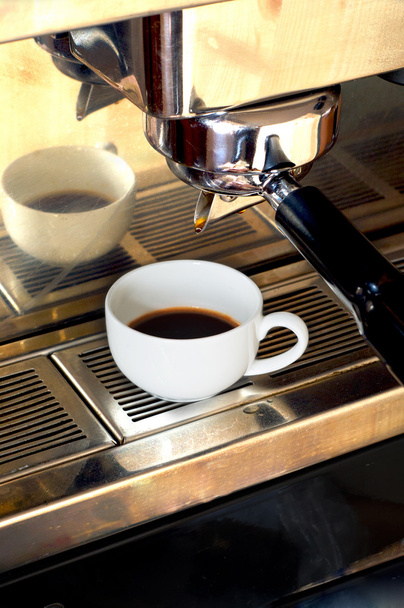 caffè dalla macchina per caffè espresso
 - Foto, immagini