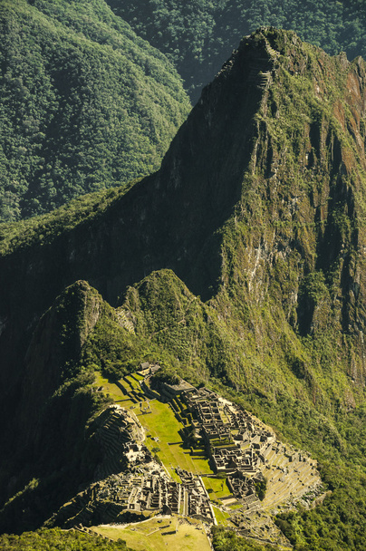 Machu Picchu vue tôt le matin
 - Photo, image