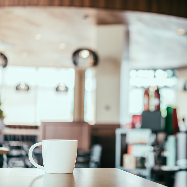 Šálek kávy v kavárně - Fotografie, Obrázek