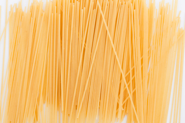 spagetti non cokéfié isolé
 - Photo, image