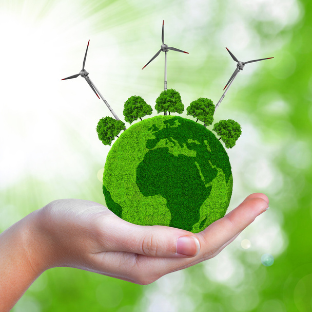 Зеленая планета с деревьями и ветряными турбинами
 - Фото, изображение