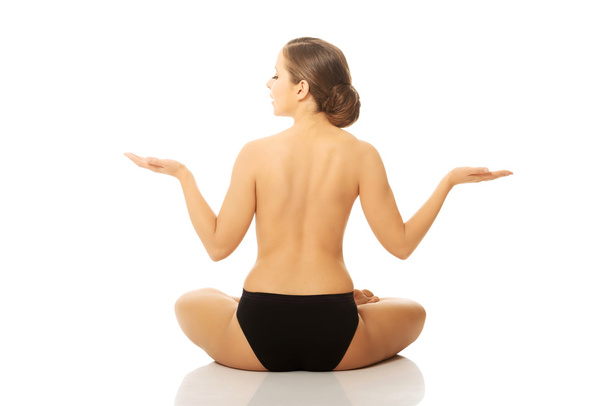 Woman practicing yoga - Foto, Imagem