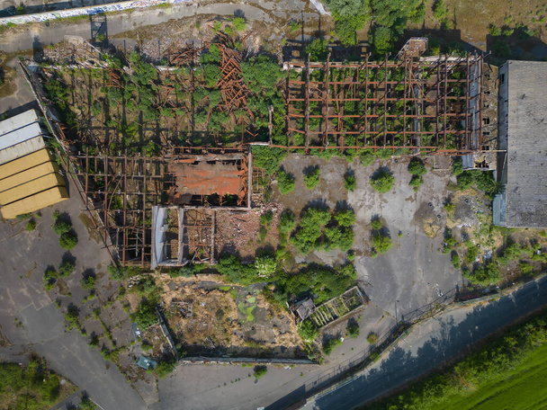 An aerial view of an abandoned factory near Ipswich in Suffolk, UK - Photo, Image