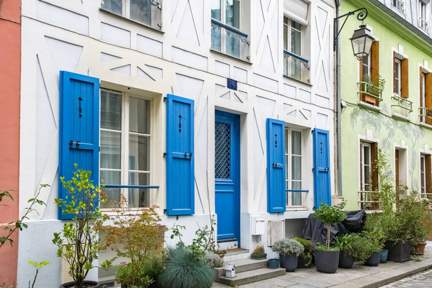 Paris, colorful houses rue Cremieux, typical street in the 12e arrondissement - Фото, изображение