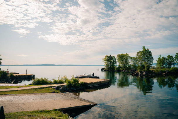  βραχώδης παραλία λίμνη ανώτερη στο Οντάριο, Καναδά. Υψηλής ποιότητας φωτογραφία - Φωτογραφία, εικόνα