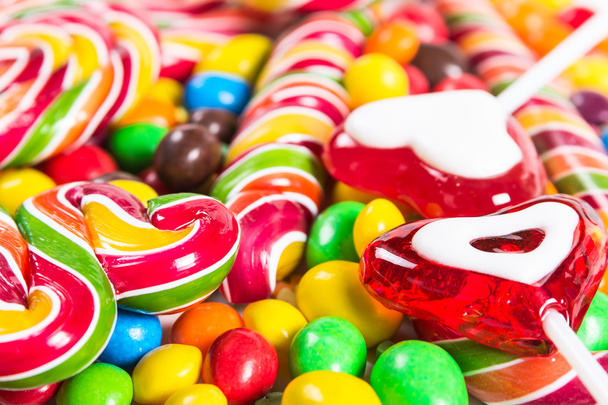 Фон с красочными конфетками
   - Фото, изображение