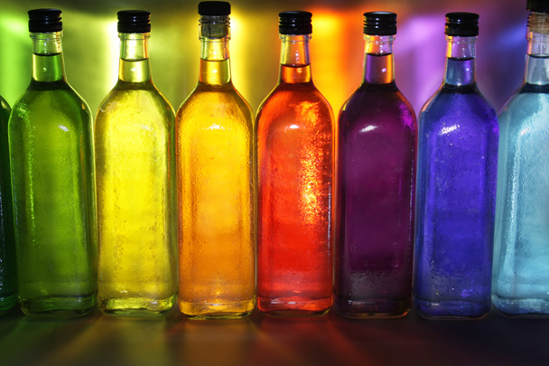 πολύχρωμα μπουκάλια - Φωτογραφία, εικόνα