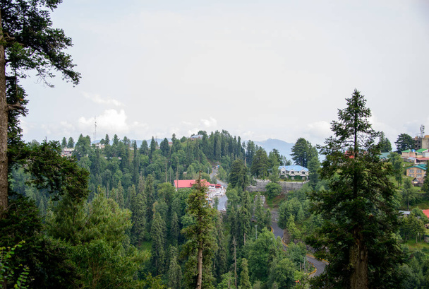 Mountains and Vellay in Nathia Gali, Abbottabad, Pakistan. - 写真・画像