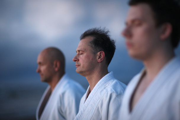Formación en artes marciales
 - Foto, Imagen