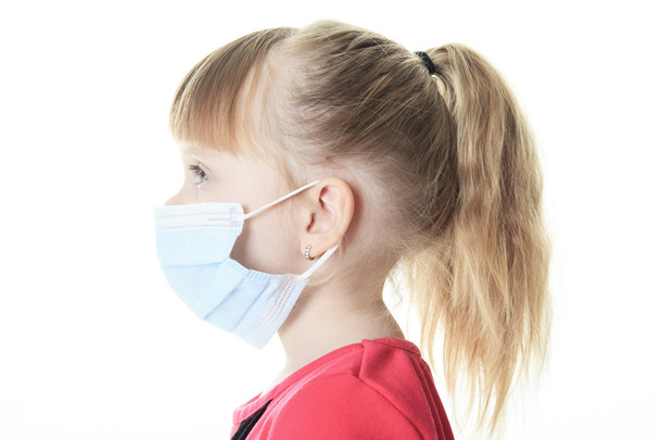 Little girl with the protective mask - Foto, Bild