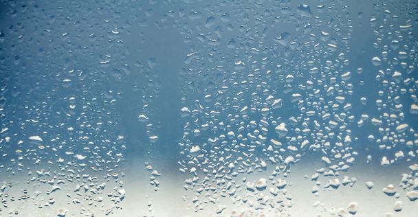 gouttes de pluie sur la fenêtre - Photo, image