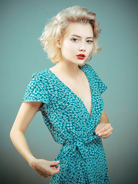 Retro model with pin up make up - 写真・画像
