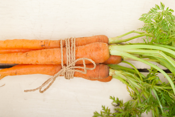детская морковка связка, связанная веревкой
 - Фото, изображение