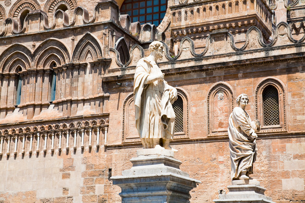 szobrok, közel a palermo székesegyház, Szicília, Olaszország - Fotó, kép