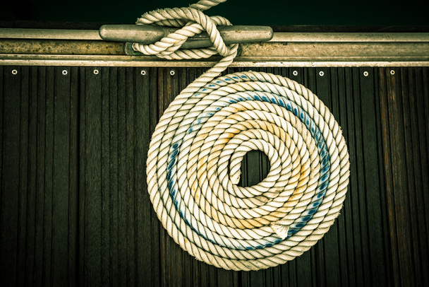 Cuerda de amarre náutico
 - Foto, imagen