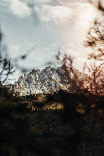 Beautiful scenic view of mountains in Italy - Фото, зображення