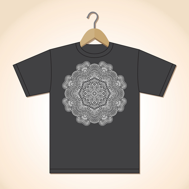 Mandala on t-shirt - Vecteur, image