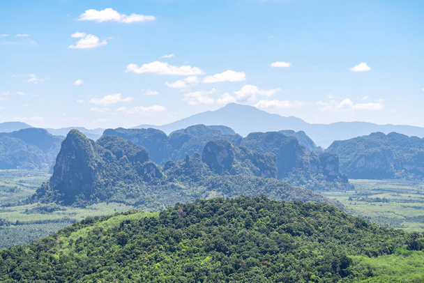 vista panorámica desde la montaña de la cresta del dragón, Tailandia - Foto, imagen