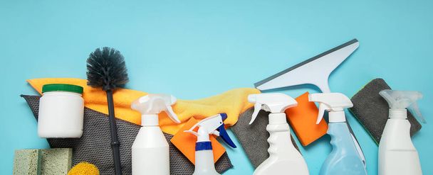 Cleaning products. Bottles, rubber gloves and sponge. Housework concept, top view	 - Fotoğraf, Görsel