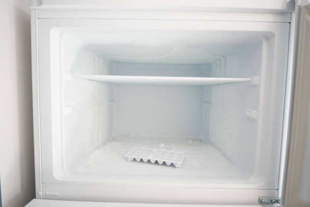 open empty fridge at home . - Zdjęcie, obraz