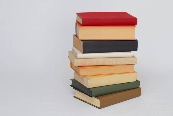 stack of books on white background - Foto, Bild