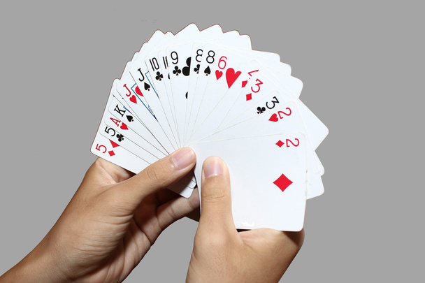 carte da gioco in mano - Foto, immagini