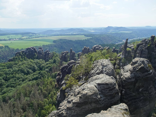 Panoráma Kilátás Saxon Swizerland Németország nyaralás nyár. Kiváló minőségű fénykép - Fotó, kép