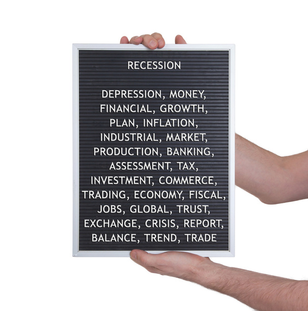 Концепция рецессии в пластиковых буквах на очень старой доске меню
 - Фото, изображение